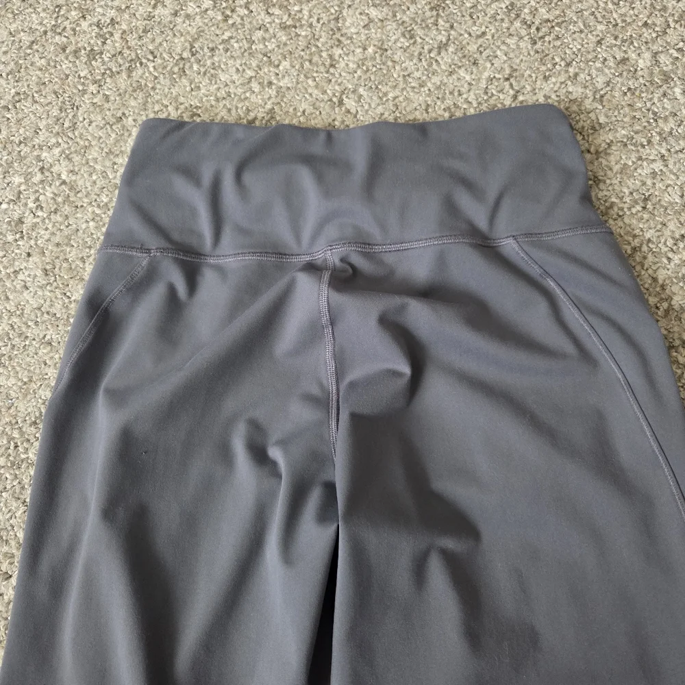 Lululemon Fresh Track‎ Pants Joggers Carbon Fresh Size 4
